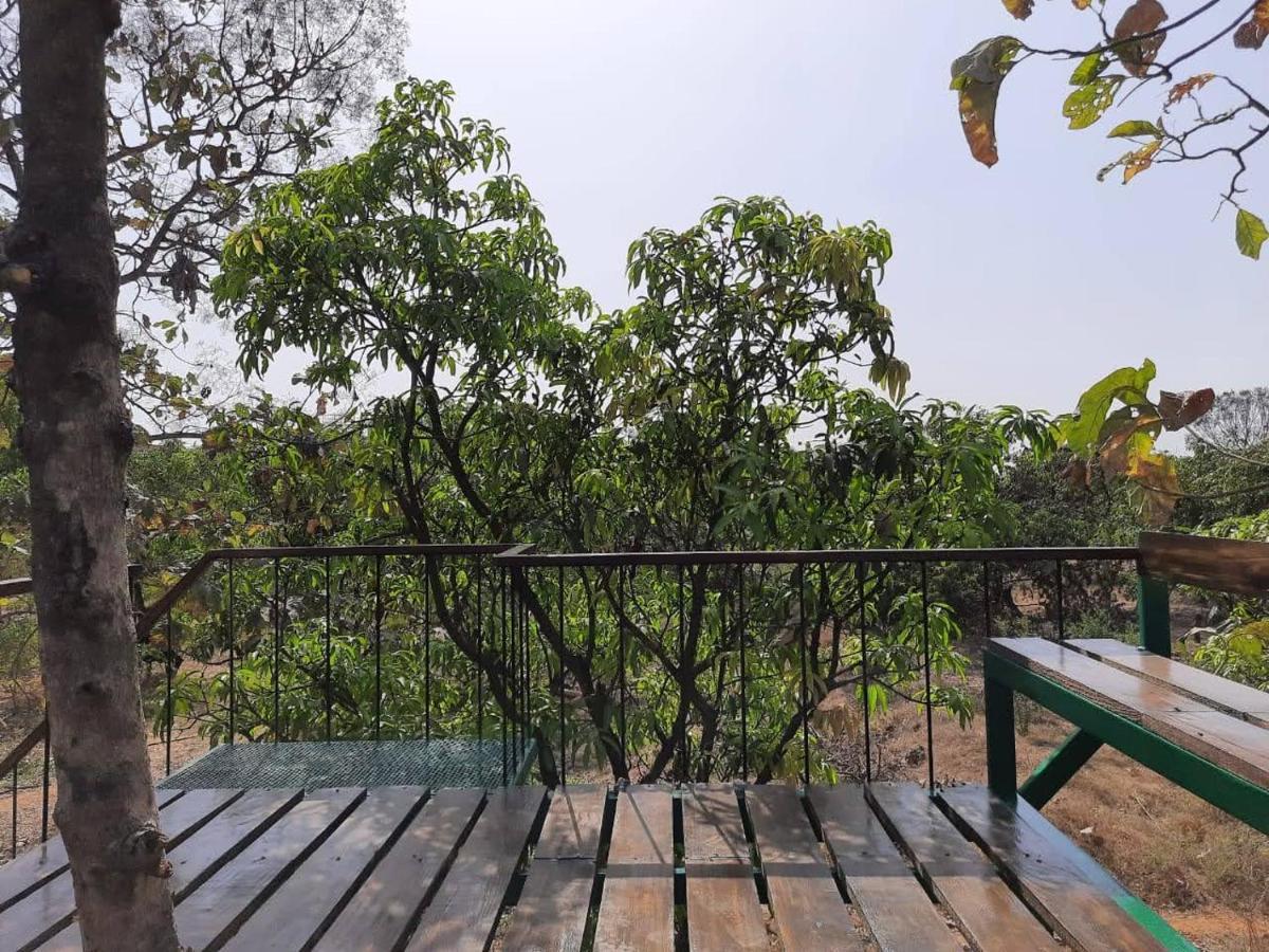 Hornbill Farm Resort Хайдарабад Экстерьер фото